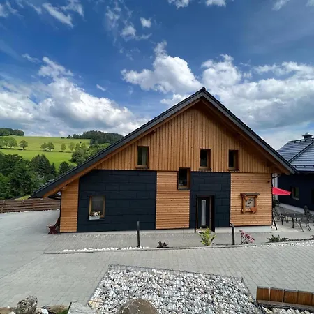 Bergnest Ferienhaeuser 