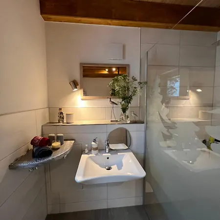 Semesterbostad Bergnest Ferienhaeuser 